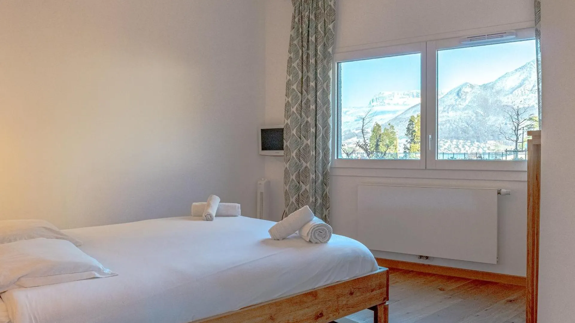 Reflet Du Veyrier 4 Etoiles - Proche Lac & Vieille Ville, Garage Prive, Secteur Recherche Annecy