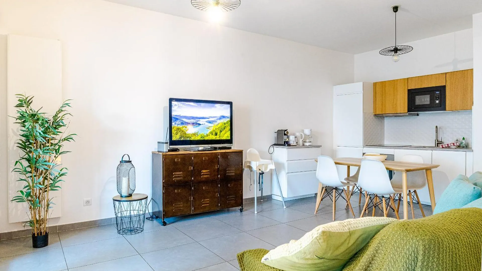 Reflet Du Veyrier 4 Etoiles - Proche Lac & Vieille Ville, Garage Prive, Secteur Recherche Annecy